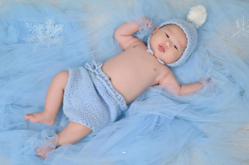 平邑宝宝吐奶黄色